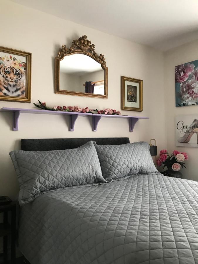 The Glam Cave Apartment Bushbury Ngoại thất bức ảnh