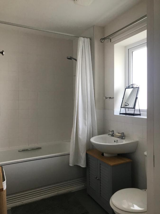The Glam Cave Apartment Bushbury Ngoại thất bức ảnh